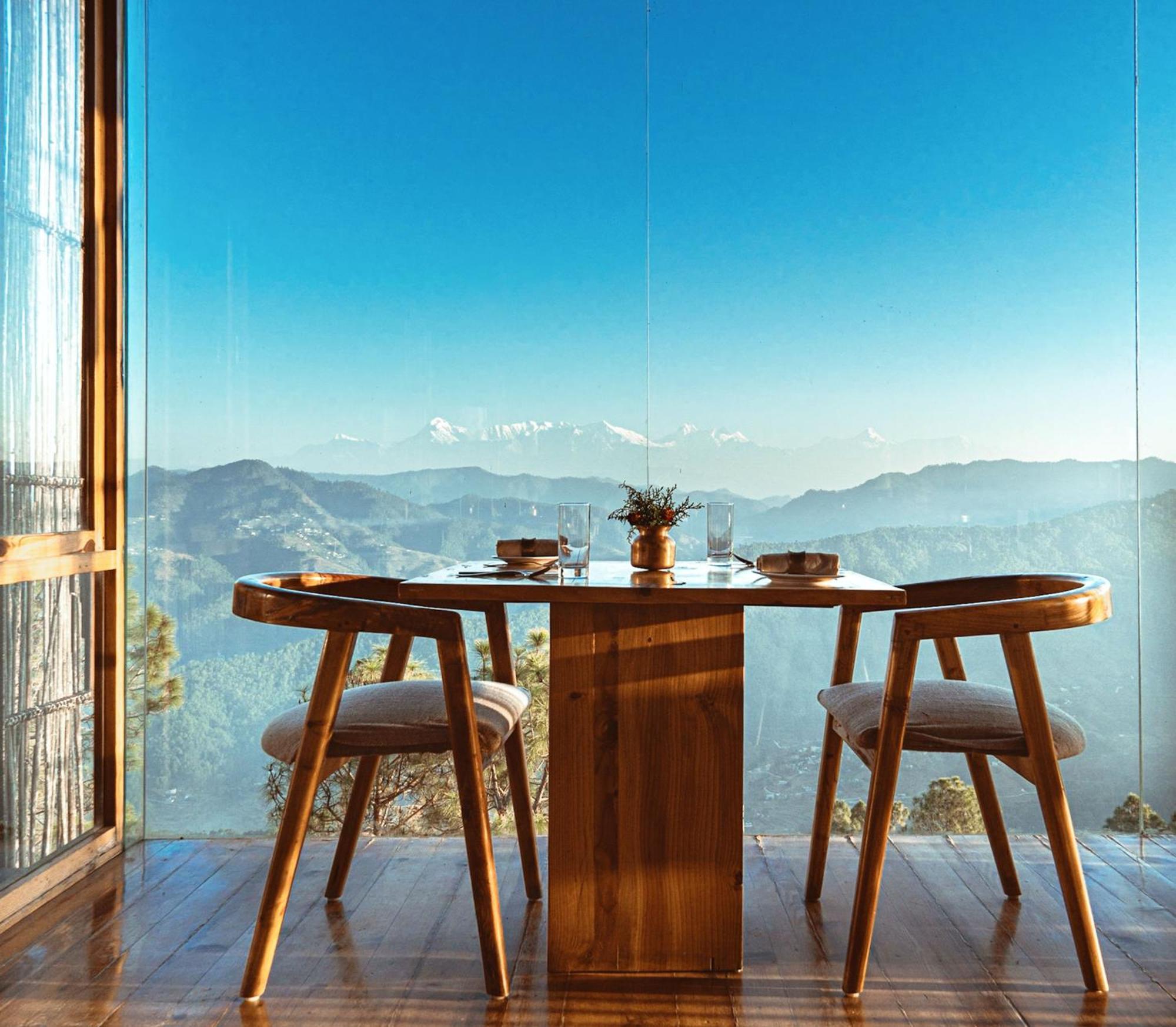 The Kumaon Hotel Бинсар Екстериор снимка