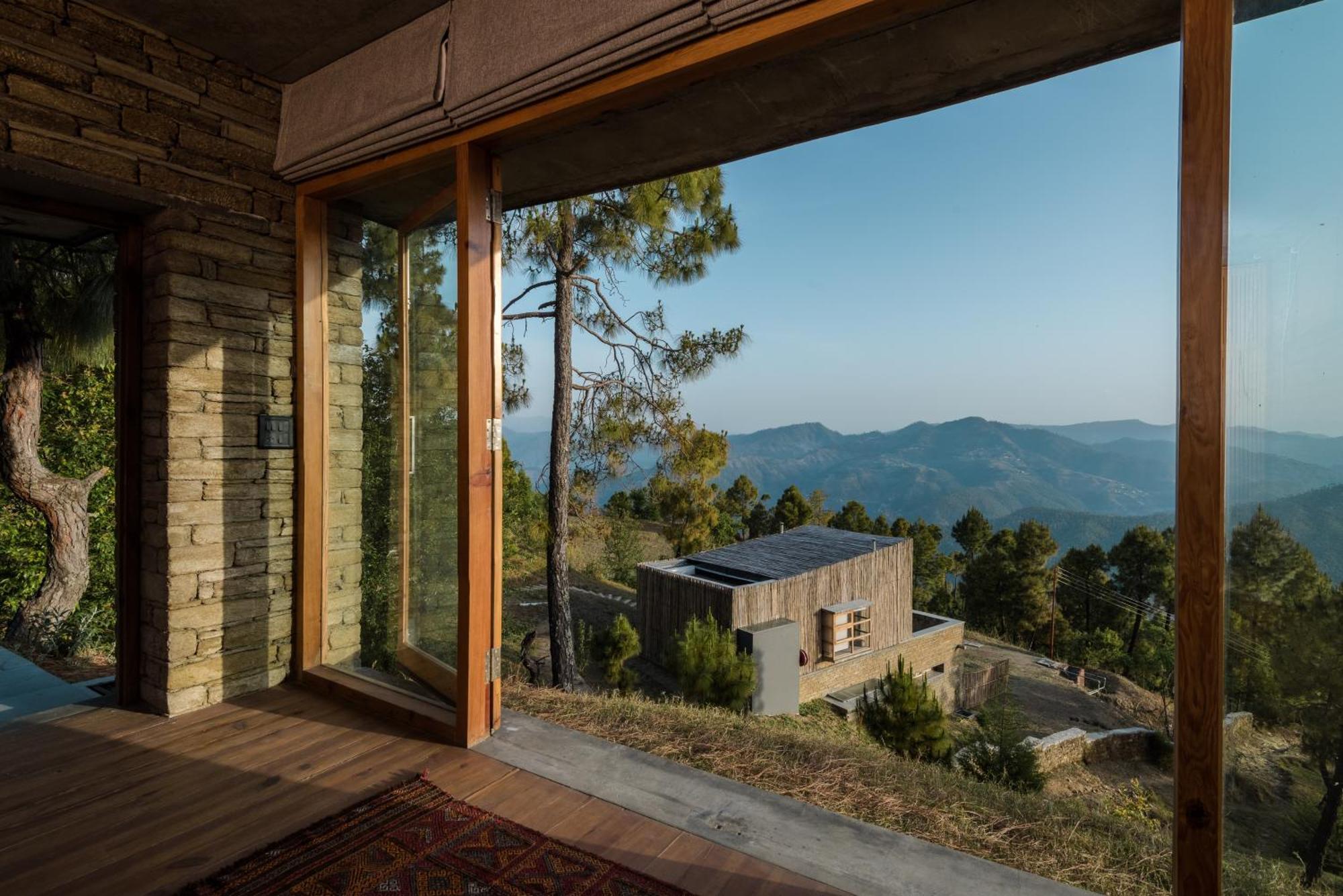 The Kumaon Hotel Бинсар Екстериор снимка