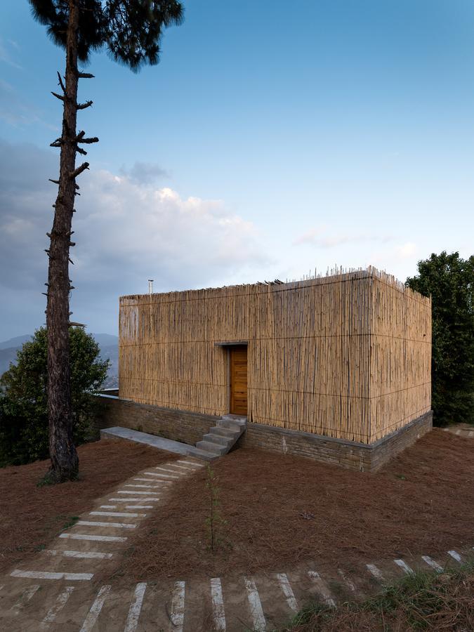 The Kumaon Hotel Бинсар Екстериор снимка