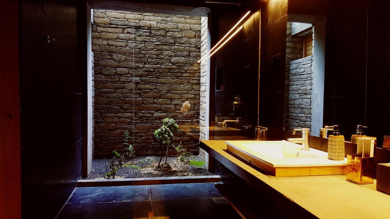 The Kumaon Hotel Бинсар Екстериор снимка